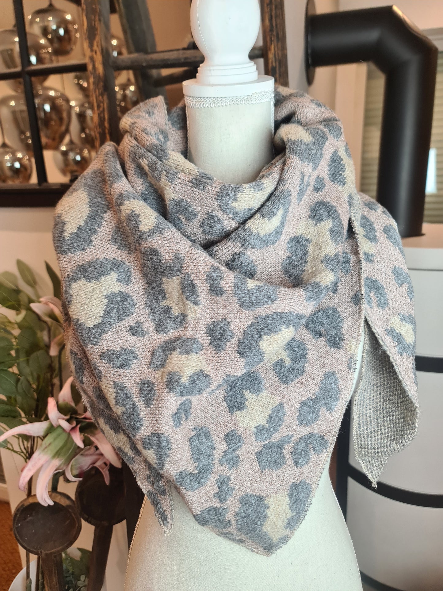 3 Eck Schal Leo braun