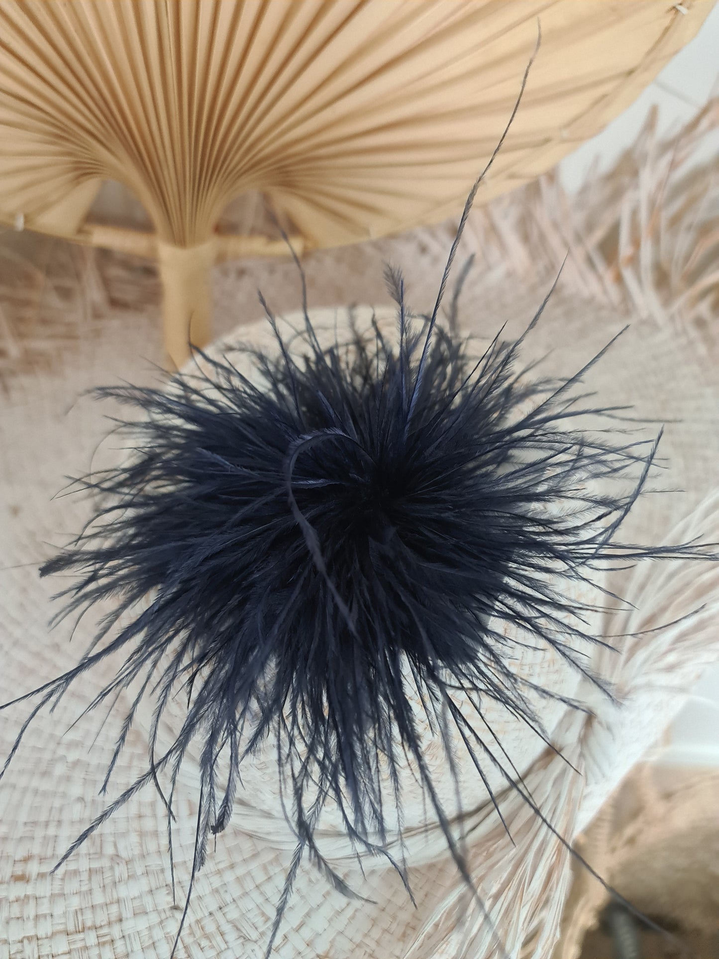 Federbrosche / Haarspange dunkel blau