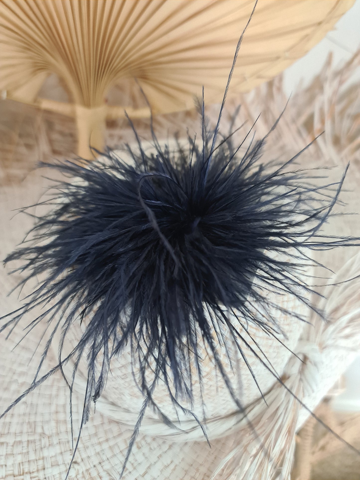 Federbrosche / Haarspange dunkel blau