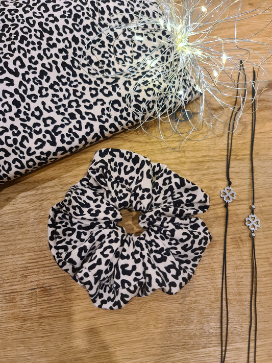 Scrunchie Leo Print